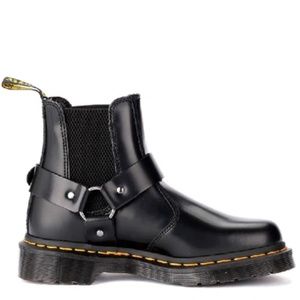 Dr. Martens Women's Wincox Chelsea Boots